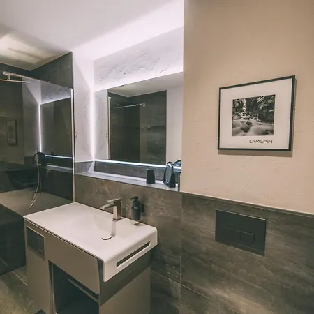 Livalpin Retreat Апартаменти *
